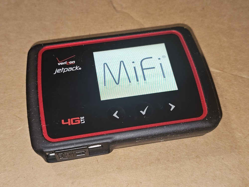 Jetpack MiFi 6620L 4G LTE Mobile Hotspot (Verizon Wireless)