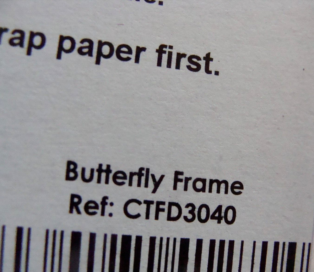 Crafts Too Butterfly Frame Plastic Embossing Folder 4 x 6" CTFD3040