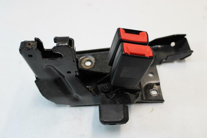 VW SEAT MOUNTING BRACKET 7L0886185E