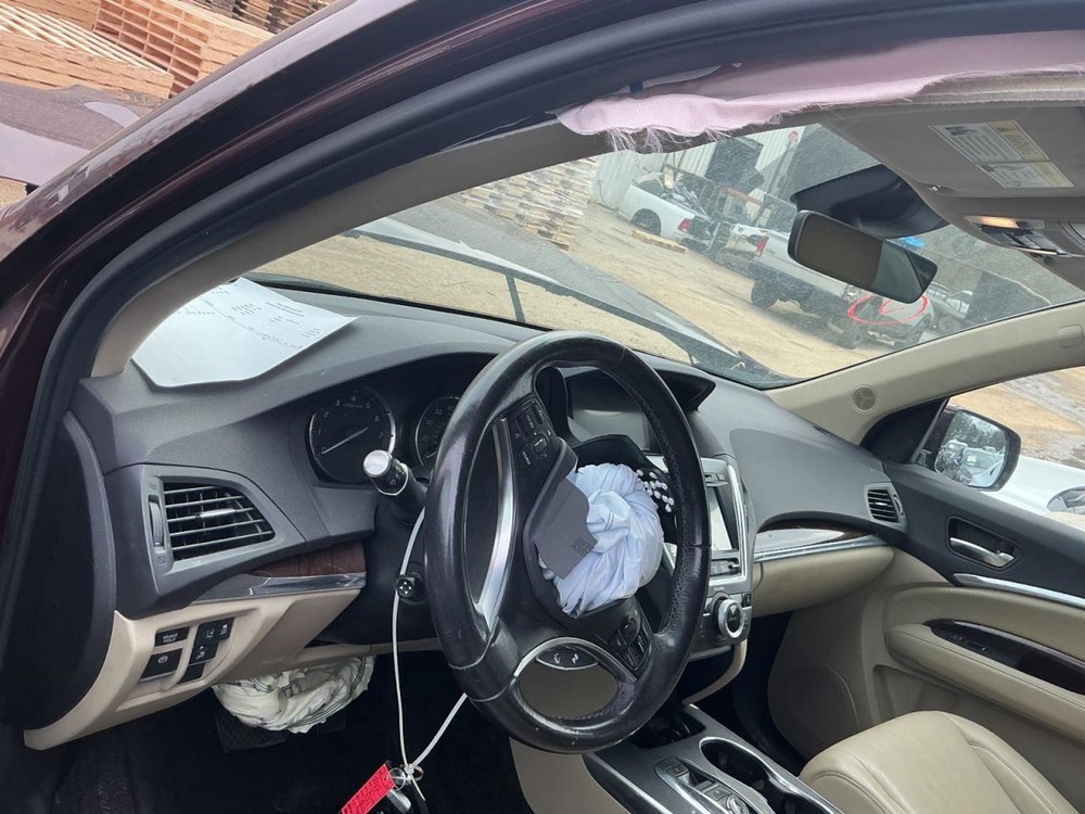 MDX 2017 Glove Box 4973954