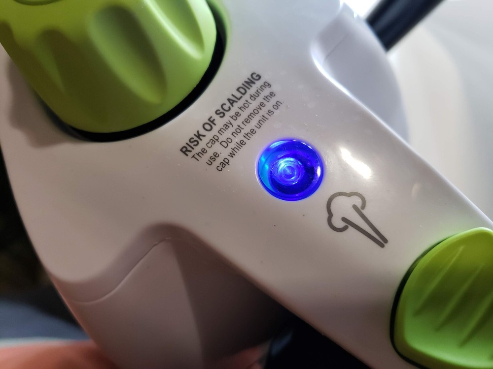 Steamfast SF-210 Handheld Steam Cleaner w/ 6 Accessories UNTESTED AMAZON RETURN