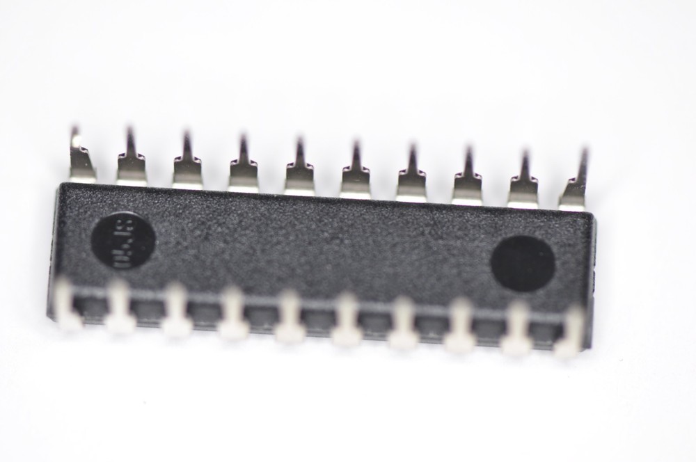 (5 pcs) Texas Instruments SN74LS541N – Octal Buffer/Line Driver – Tri‑State – DI