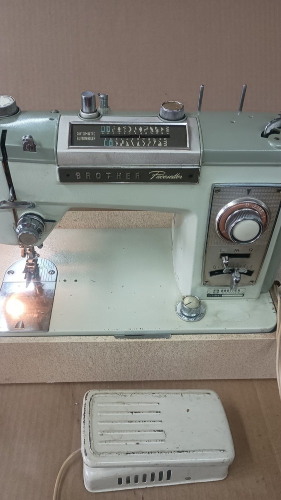 Brother Pacesetter Sewing Machine ZU2-B687