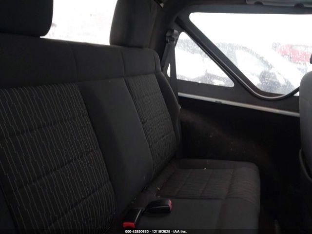 TJ 2011 Transmission Shift 1007212