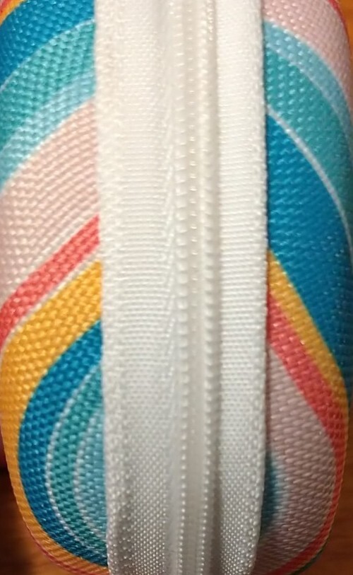 NWT X & O Headphone Earbuds Carrying Case Zip Around