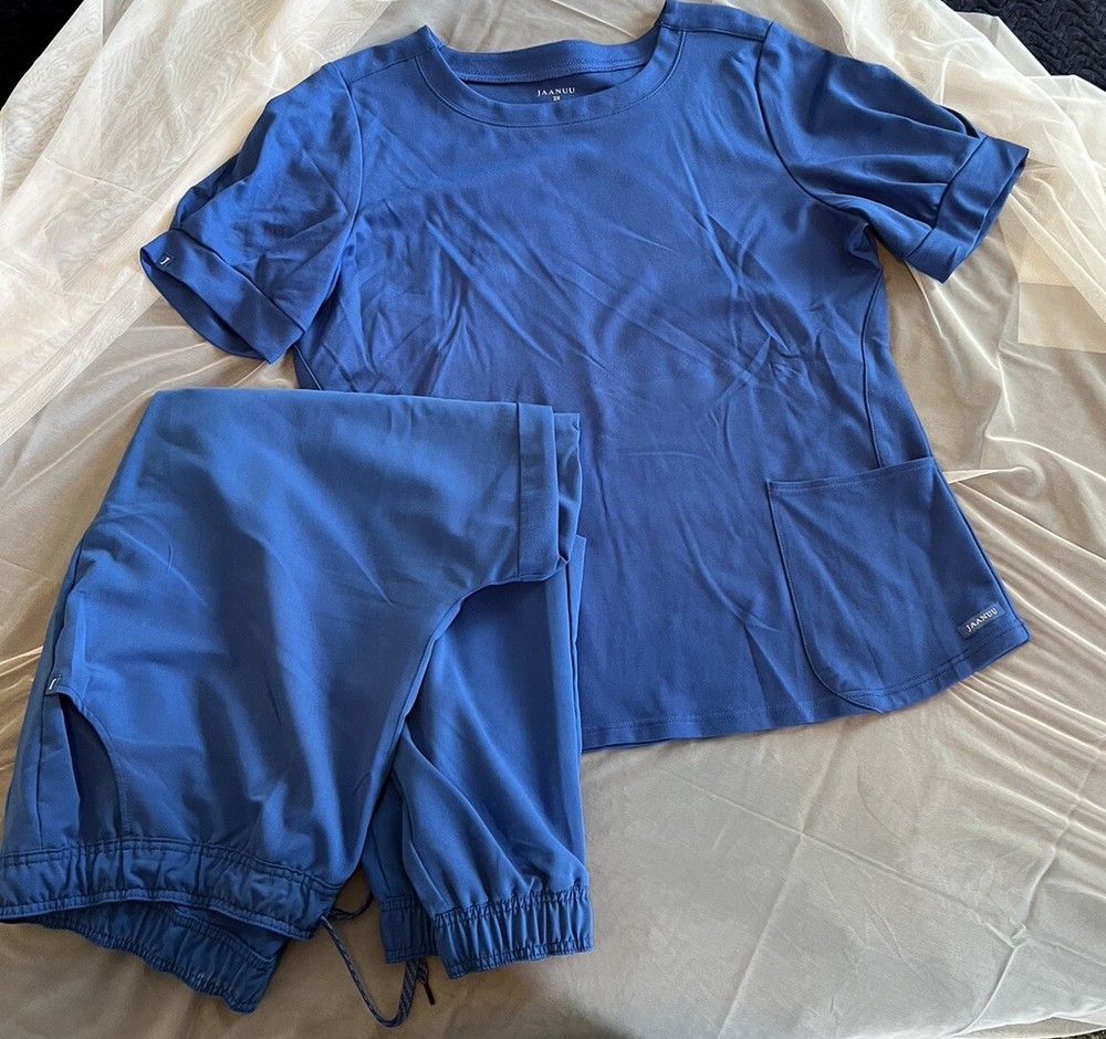jaanuu scrubs set