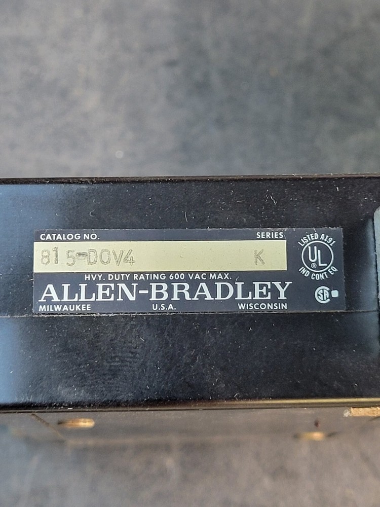 Allen Bradley 815-D0V4 Overload Relay Panel.