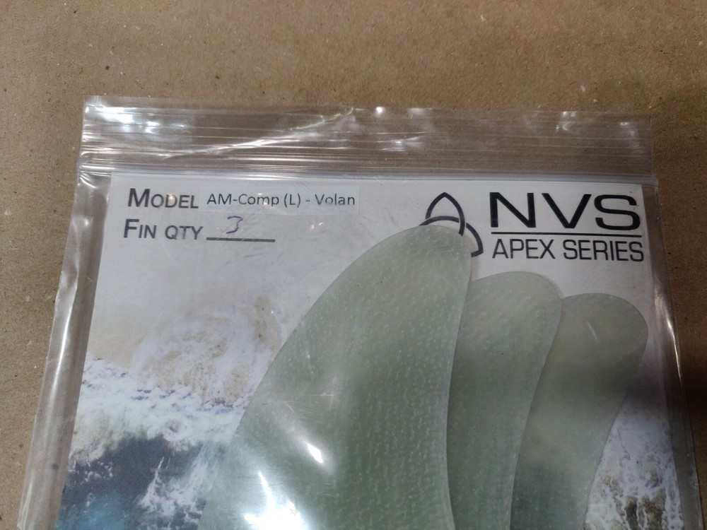 NVS AM-COMP (M, L) - APEX FLEX, Surf Fin, CLICK TAB