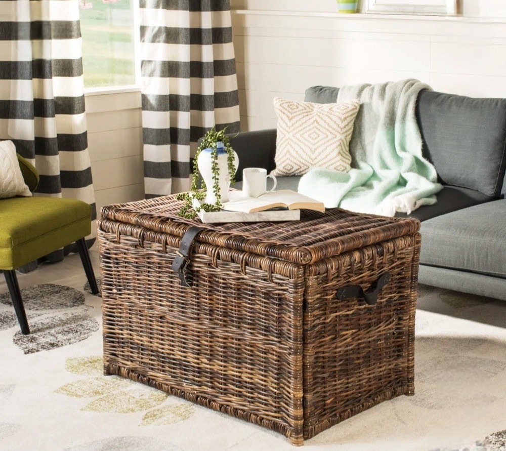 Wicker weave storage trunk