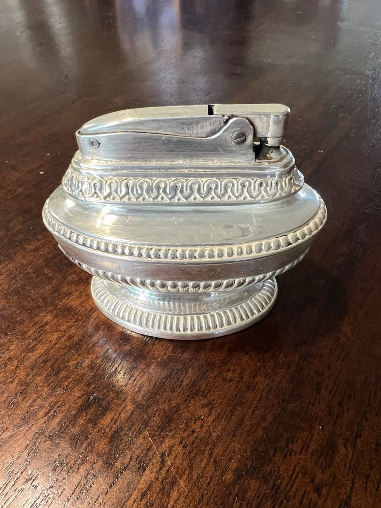 Vintage Ronson Queen Anne Table Lighter