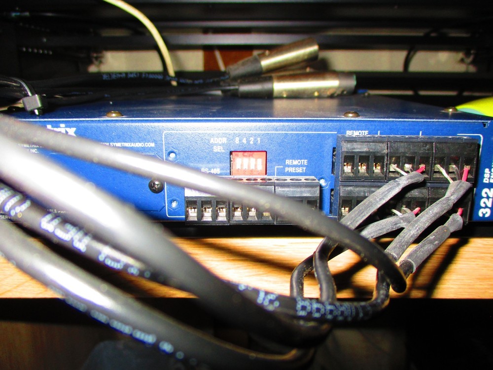 SYMETRIX 322 DIGITAL DYNAMICS DSP PROCESSOR With Power Cord (1)