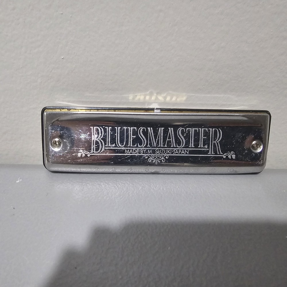 Suzuki Bluesmaster Diatonic Harmonica Key A High Polish Chrome Silver Black