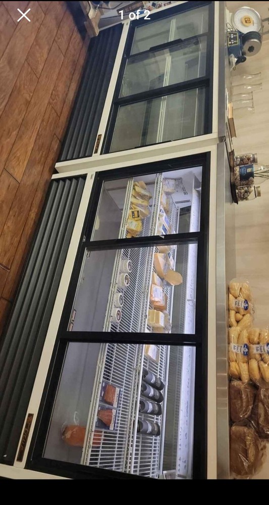 72" Refrigerated Deli Display Case USED True TSID-72-3 