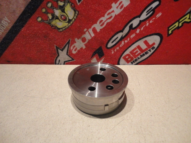 2004 CRF 250  FLY WHEEL  04 CRF250