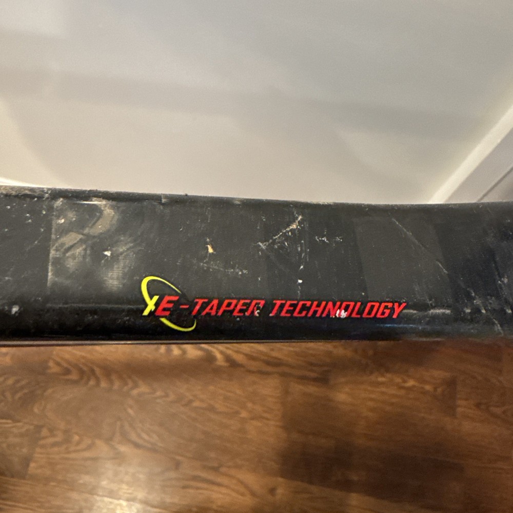 Bauer Vapor Hyperlite 77 Flex BGP2B Hockey Stick Left Hand