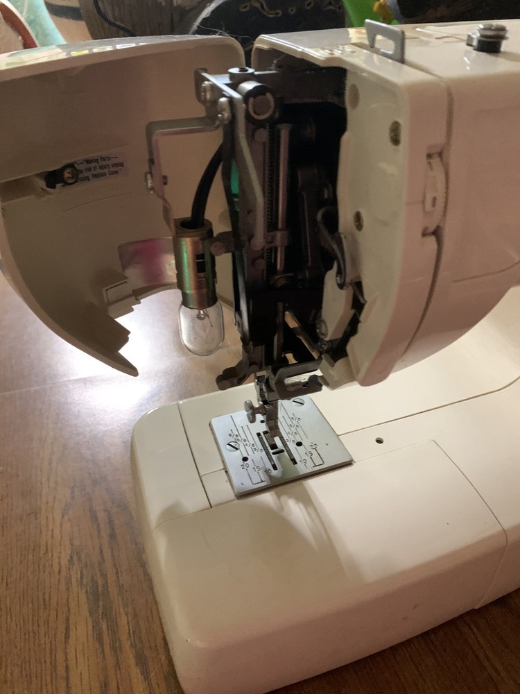 Kenmore Sewing Machine Model 385 ￼
