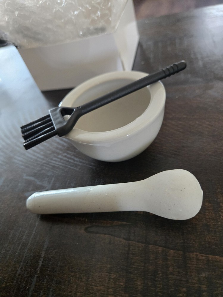 2.5 inch,pills ,Vitamins Grinder , Crusher .