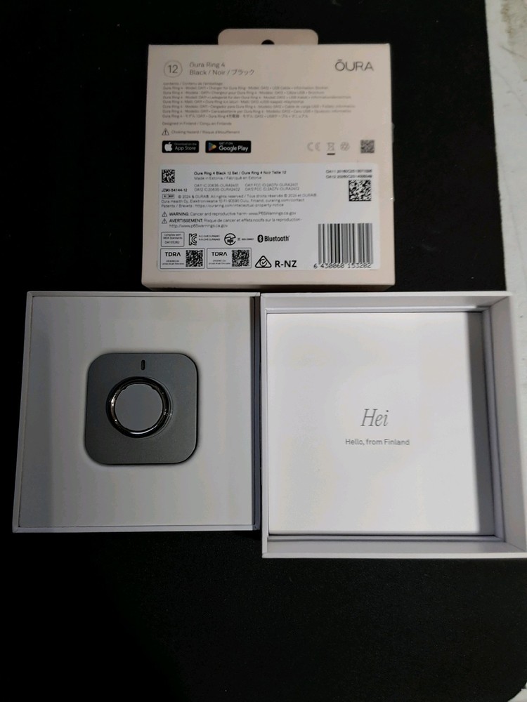 Oura Ring 4 Smart Ring Activity Tracker Size 12 (JZ90-54144-12) Black (OPEN BOX)