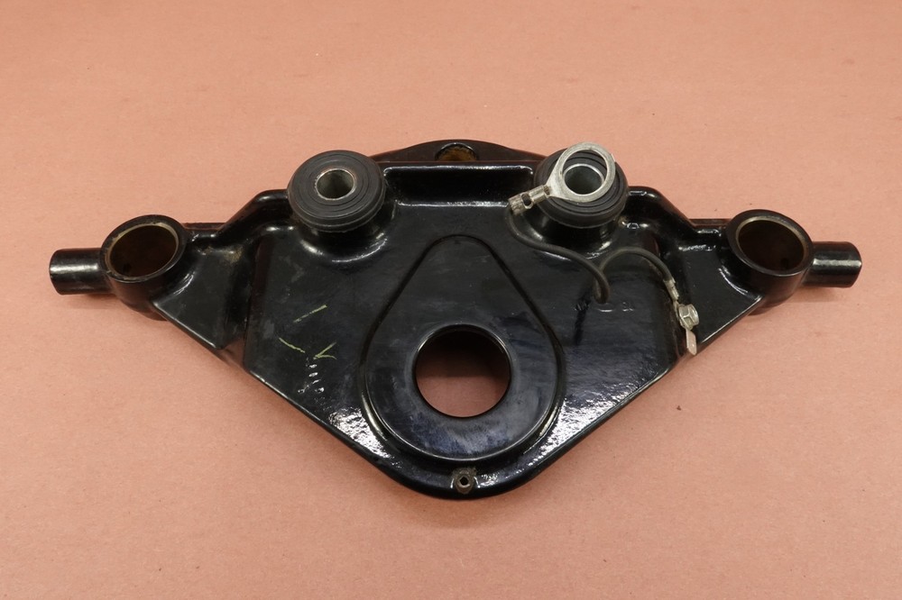 2007-2011 Harley Davidson FLHTCUI Electra Glide Ultra UPPER TRIPLE CLAMP TREE