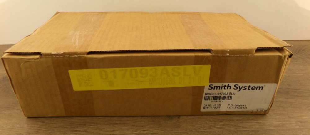 New Smith System 017093 Flat Surface Power Module - 4 Power Outlets S1