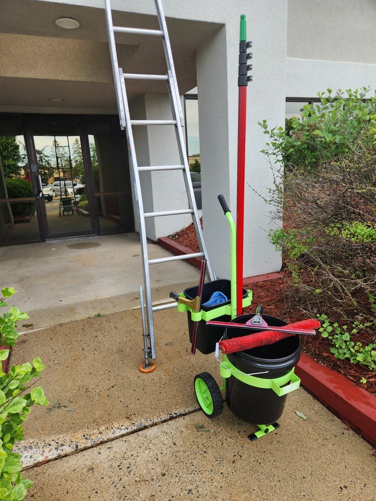 Waterboy window cleaning tool cart Green
