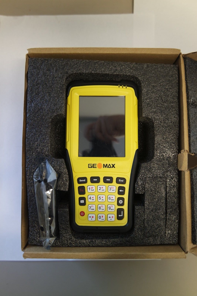 GeoMax Zenius5 W Field Controller *NEW, tested*