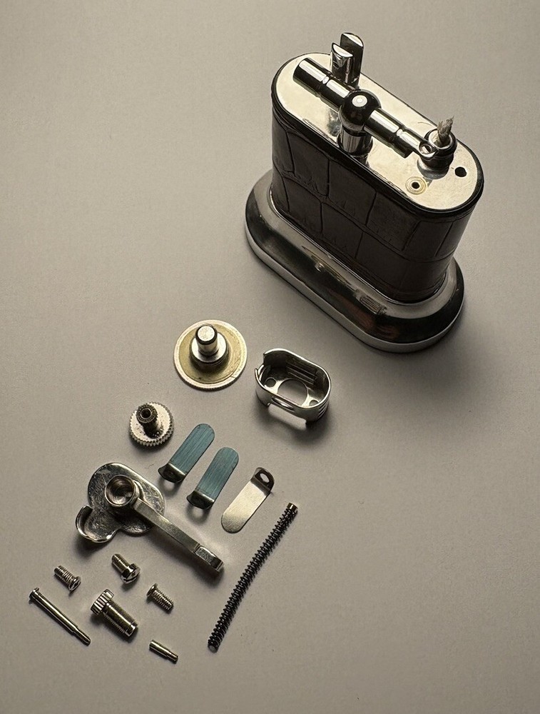 Boxed Dunhill Unique Club ‘Fluid’ Table Lighter - Overhauled