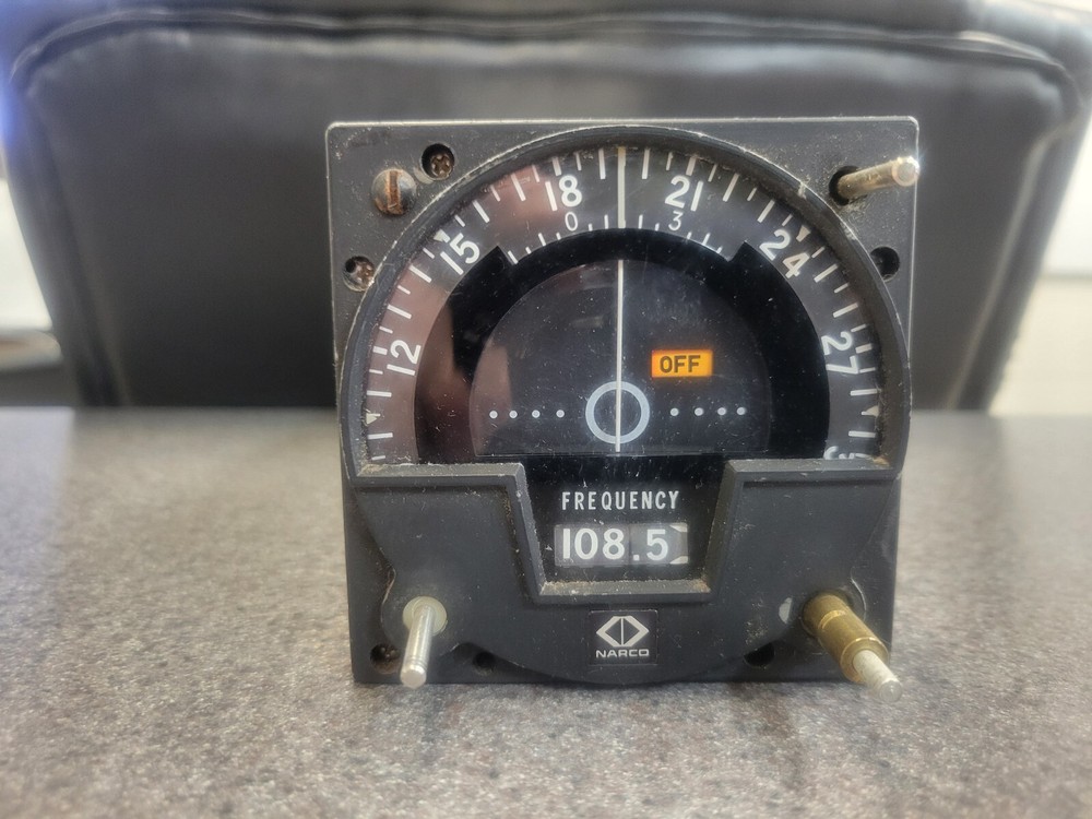 Narco Avionics Nav-11 VOR/ LOC/NAV Indicator