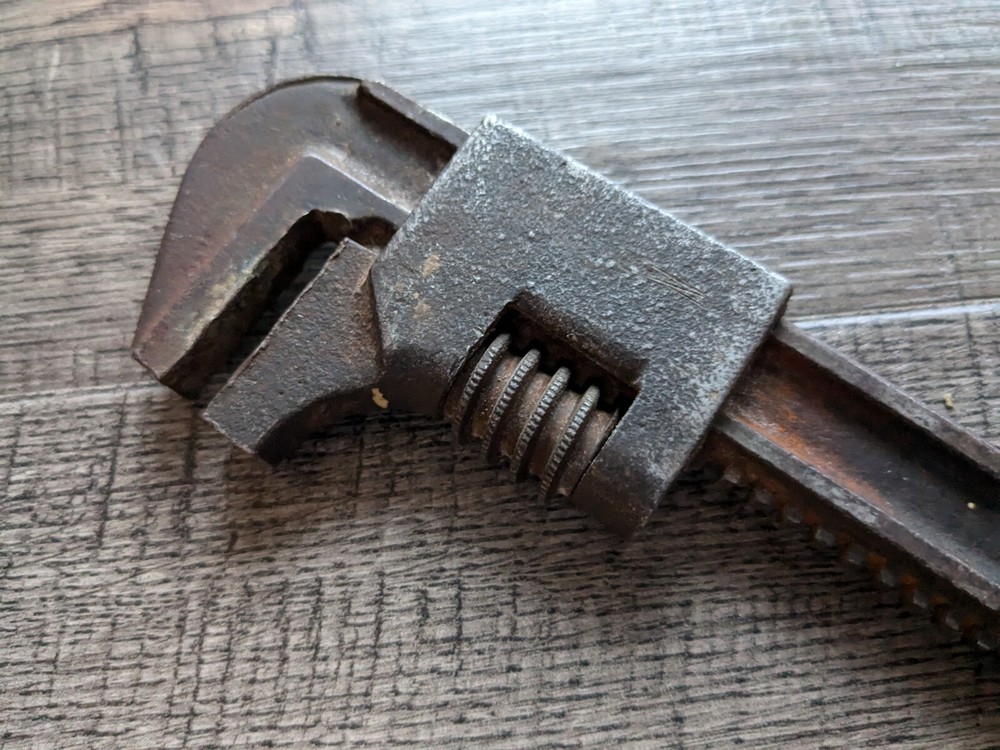 Vintage Pipe Adjustable Wrench #9 AUTO Made in USA