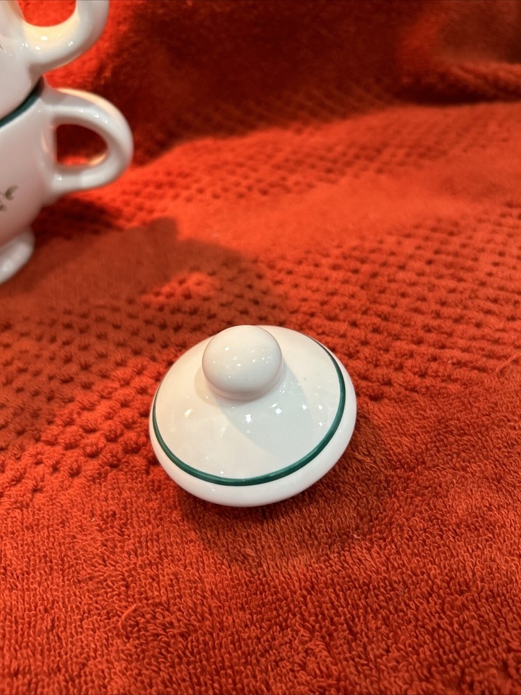 Pfaltzgraff Winterberry Tea For One Pot & Cup Set