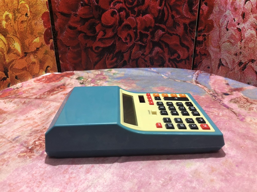 Retro Style Calculator. Very Cool!