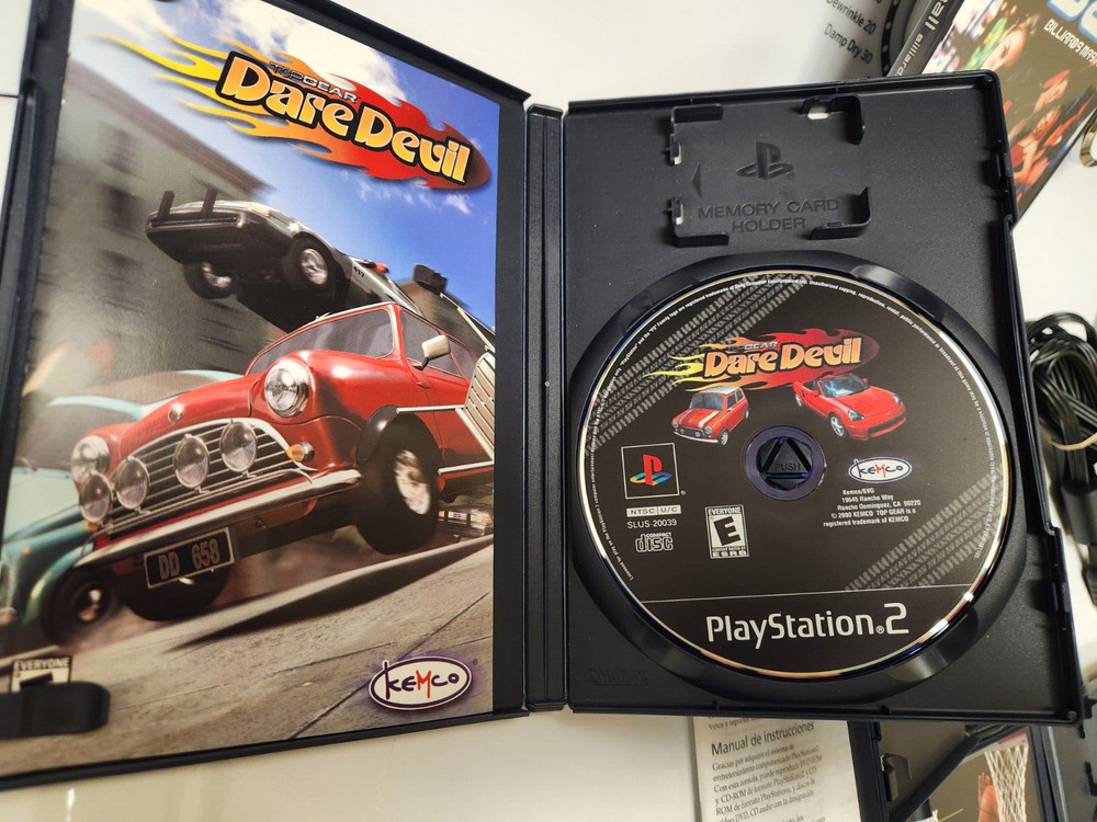 PLAYSTATION ASSESSORIES 6 piece