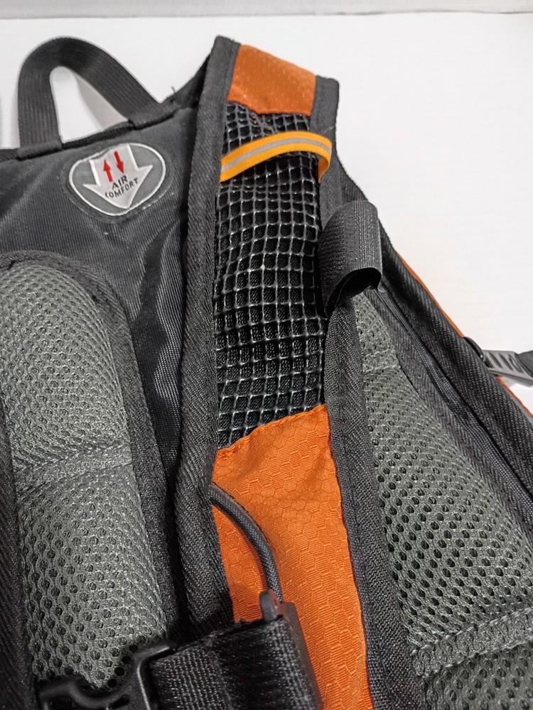 High Sierra Backpack Hydration Pack Airflow Cooled Orange camping hiking
