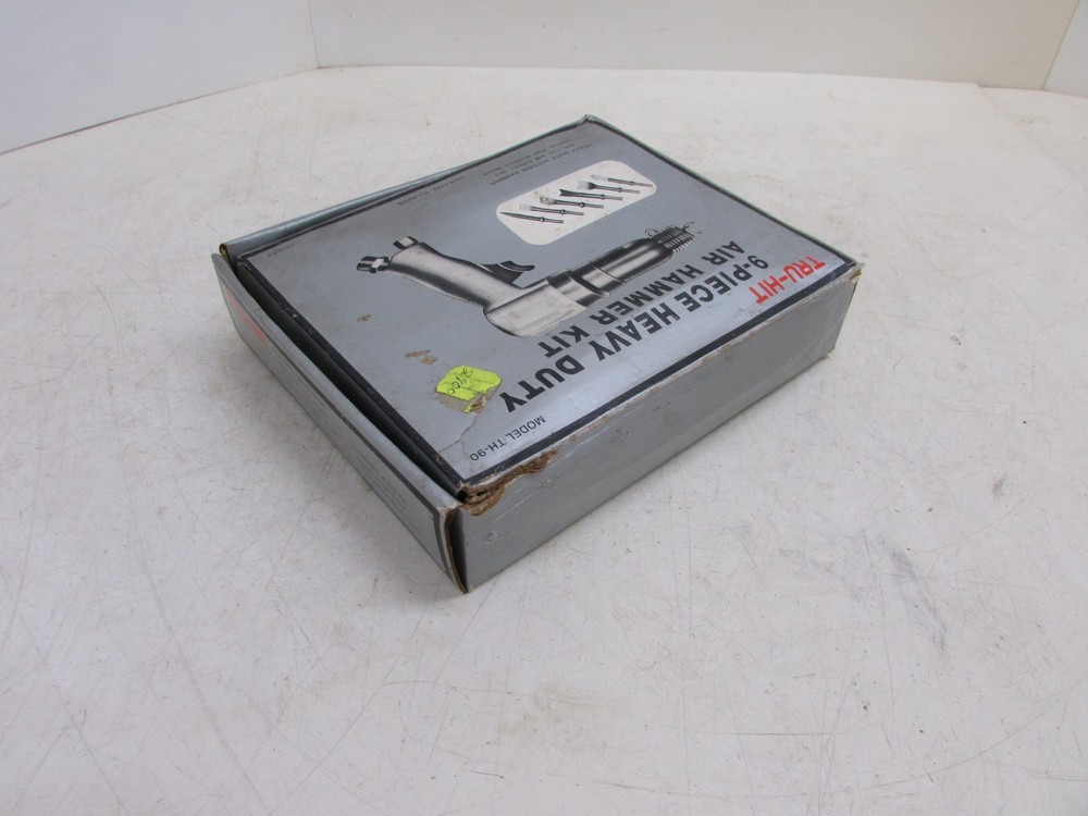 TRU-HIT TOOLS TH-90 HEAVY DUTY AIR CHISEL / HAMMER KIT w/ BITS