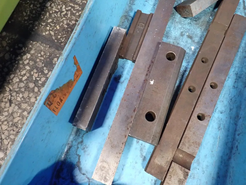 MISC. HARDWARE 08250881004