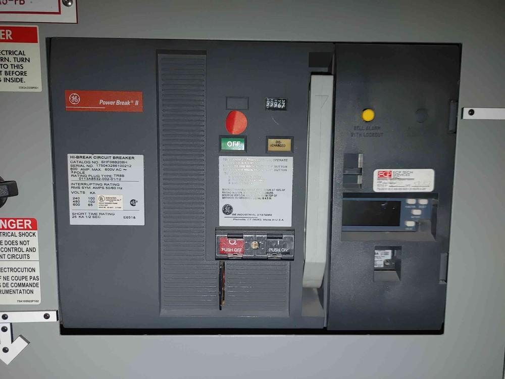 GE Power Break Switchboard 4x 800A SHF08B208H Power Break II Breakers 480V