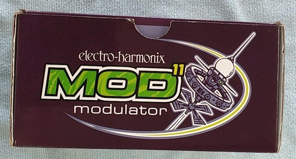 ELECTRO HARMONIX MOD 11 Modulator Effect Pedal