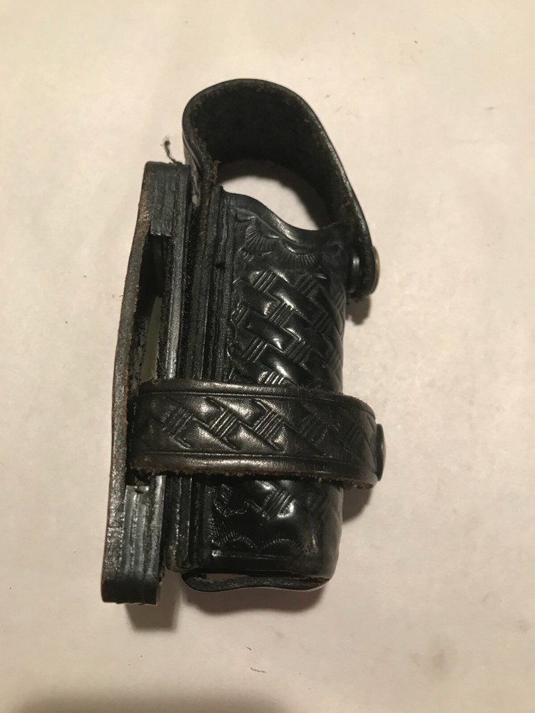 Basketweave Pepper Spray Holder