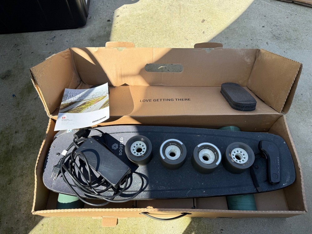 Boosted Mini X Electric Skateboard - Used - Great Condition