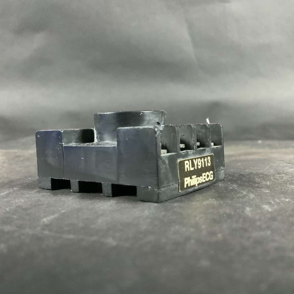 PHILIPS ECG RLY9113 RELAY SOCKET ($5 OBO)