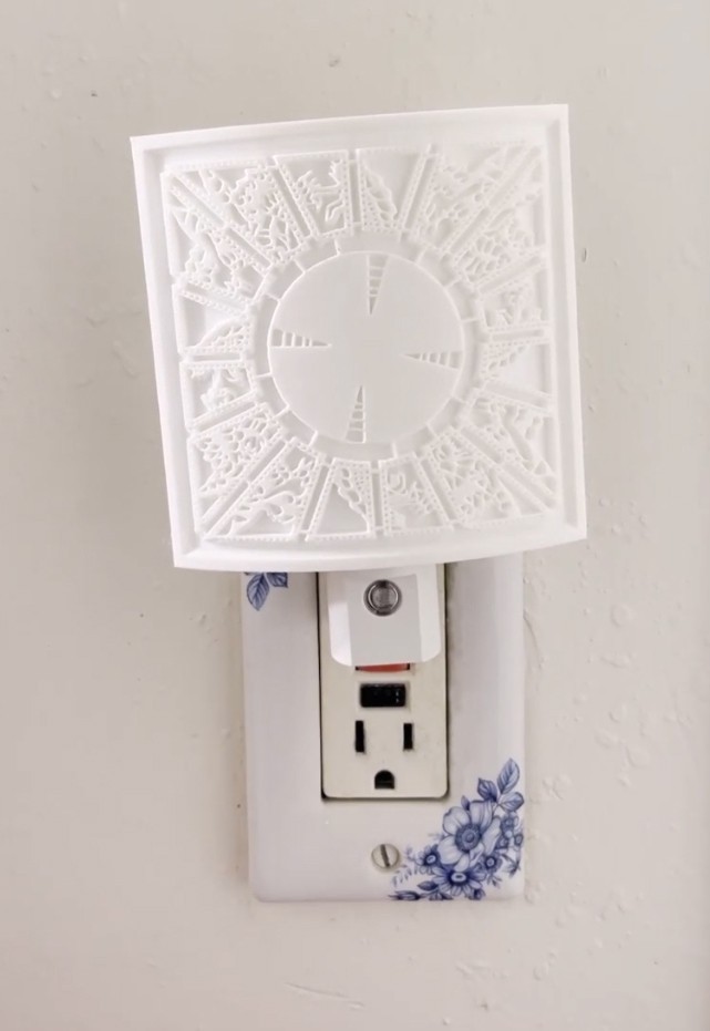 Hellraiser Puzzle Box Night Light - LED Night ddLight - Pinhead