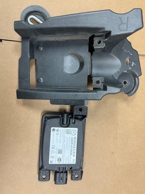 CX-3      2017 Camera/Projector DB2R67Y80B