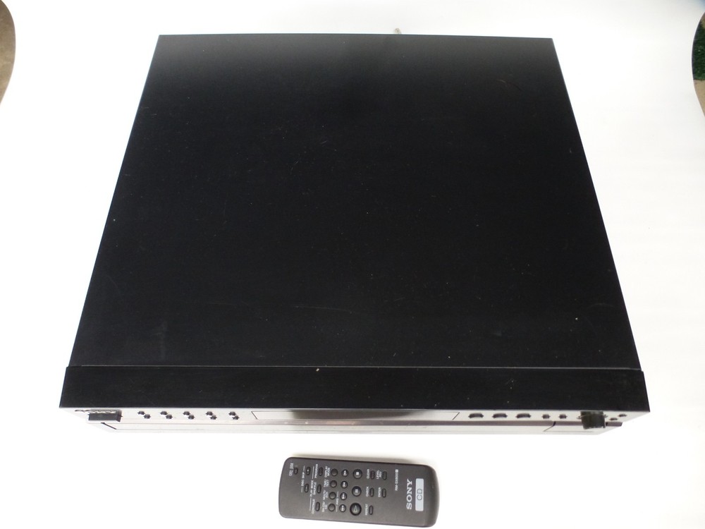 Sony SCD-CE595 Super Audio CD Player 5 Disc Changer - with Remote TESTED