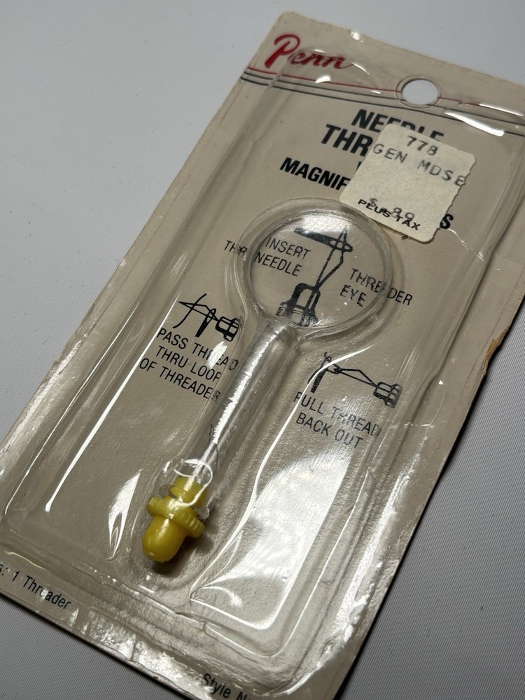 NEW Vintage Penn Needle Threader With Magnefier