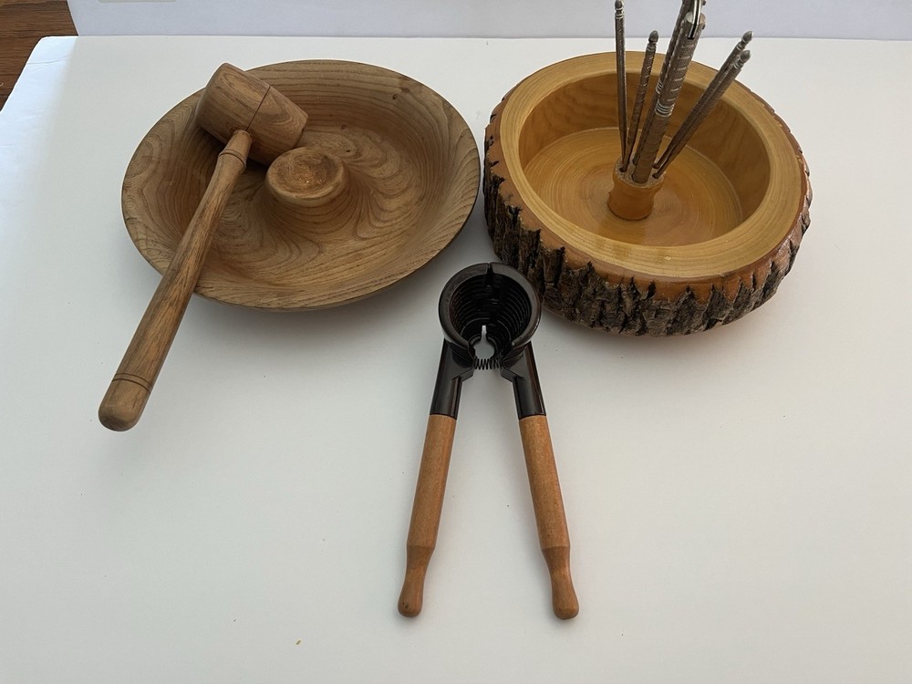 Vintage Nutcracker Complete Set With Log Bark & All Tool & Disposal Bowl