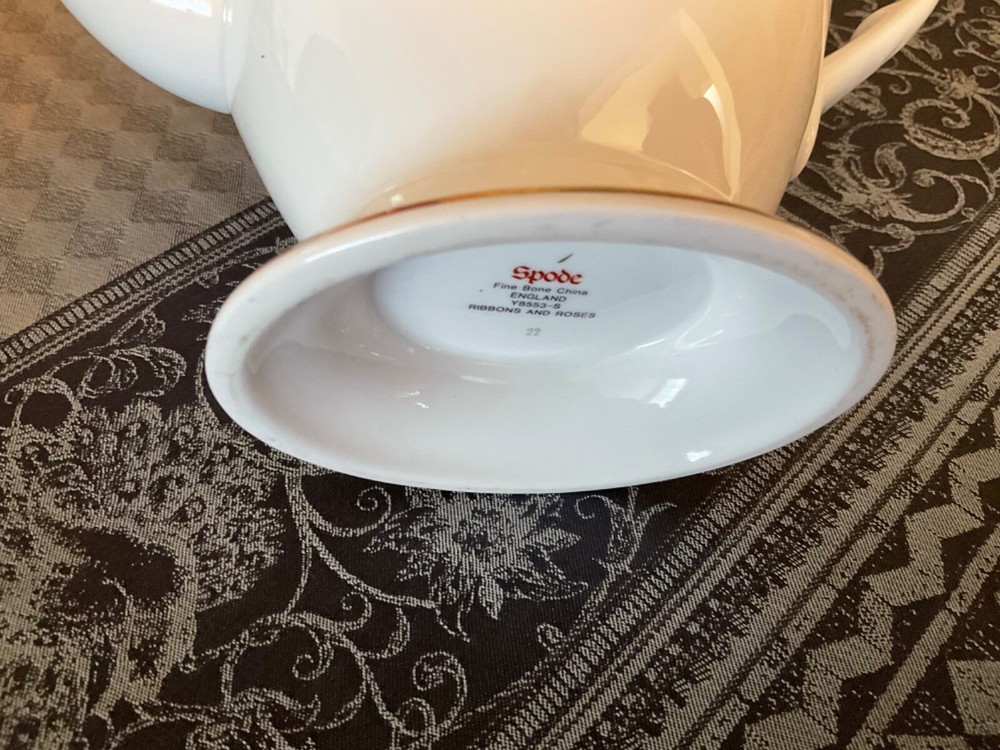 SPODE RIBBONS AND ROSES COFFEEPOT, NEW, NEVER USED, MINT