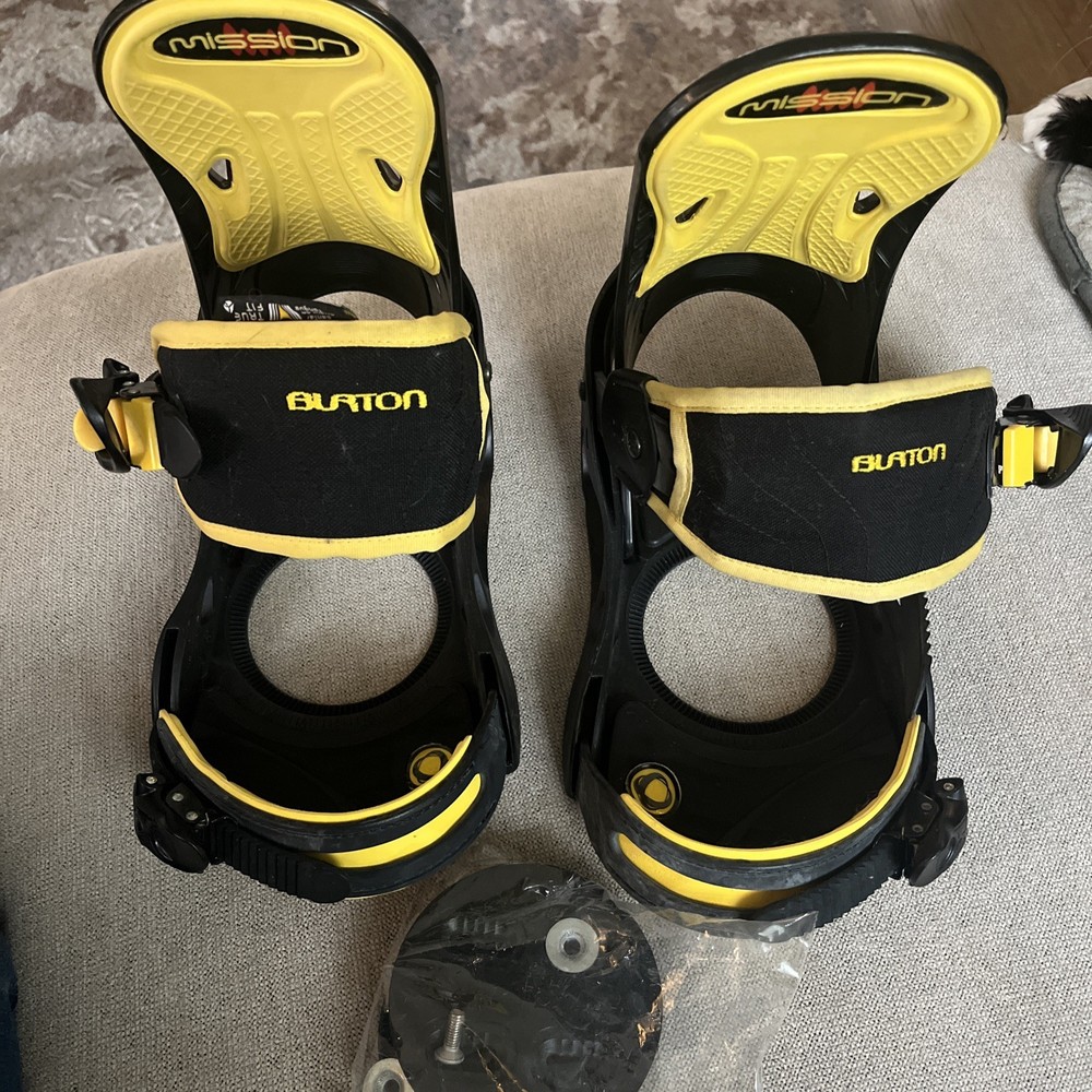 Older Burton Mission Re:Flex Strap Bindings Complete loop