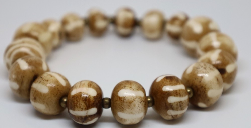 beautiful ancient pumtek beads bracelet