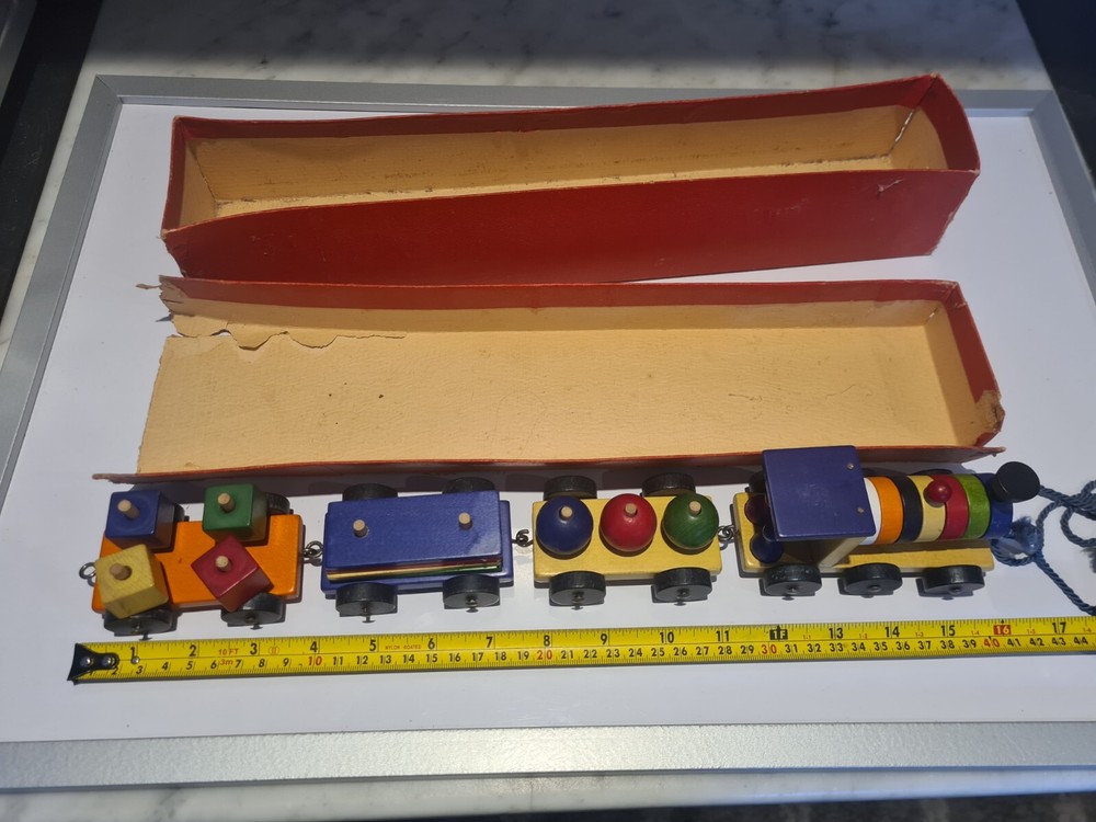Tofa Wooden Train 1950s 100% Complete