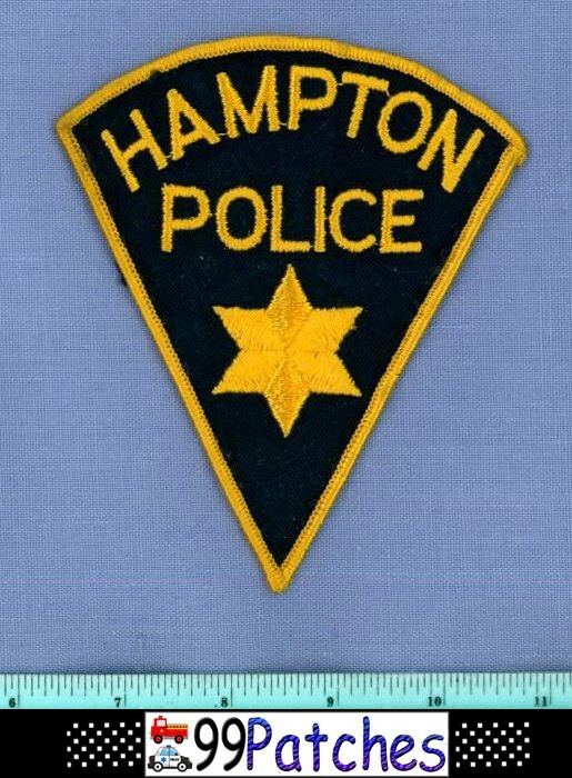 HAMPTON CANADA Police Shoulder Patch GOLD STAR 7A
